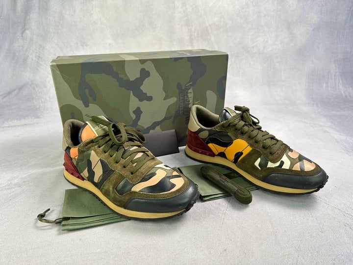 Valentino Garavani Camo Rockrunner Sneakers With Box & Dust Bags - Size 40 (VAT ONLY PAYABLE ON BUYERS PREMIUM)