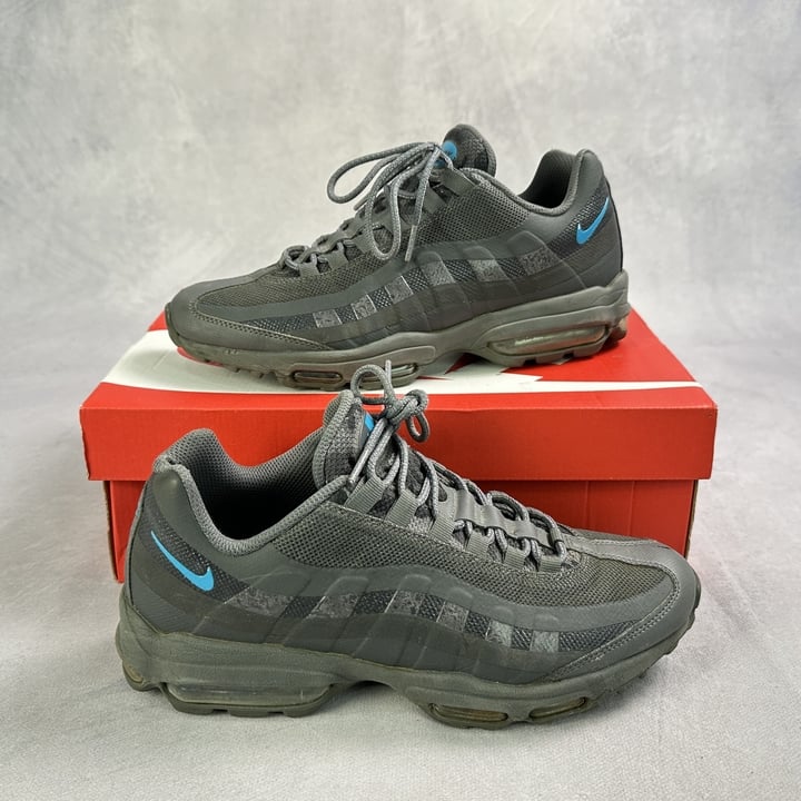 Nike Air Max 95 Sneakers DC1934 001 With Box - Size UK 8 (VAT ONLY PAYABLE ON BUYERS PREMIUM)