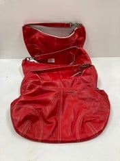 4 X PREMIUM DESIGNER BAGS (TOTAL P.V.P 312€) - LOCATION 10A.