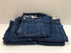 5 X PREMIUM DESIGNER JEANS VARIOUS SIZES (TOTAL P.V.P 540€) - LOCATION 3A.