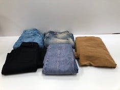 5 X DESIGNER TROUSERS VARIOUS SIZES AND MODELS ( TOTAL P.V.P 437€)-LOCATION 47A.