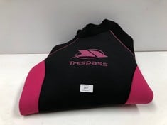 TRESPASS WETSUIT BLACK AND PINK - LOCATION 46B.