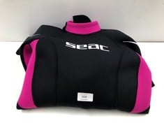 SEAC WETSUIT BLACK AND PINK-LOCATION 42B.