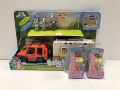 3 X CHILDREN'S TOYS INCLUDING CARAVAN BLUEY-LOCATION 6B.