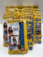 11 X MATTEL GAMES PICTIONARY AIR, SEE WHAT YOU DRAW ON SCREEN, FAMILY BOARD GAME +7 YEARS - LOCATION 23B.