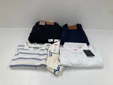 5 X LEVI'S GARMENTS VARIOUS SIZES AND MODELS INCLUDING WHITE SHIRT M - LOCATION 49C.