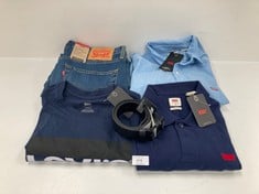 5 X LEVI'S GARMENTS VARIOUS SIZES AND MODELS INCLUDING BLACK BELT - LOCATION 50C.