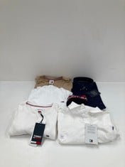 6 X TOMMY HILFIGER GARMENTS VARIOUS SIZES AND MODELS INCLUDING NAVY BLUE SHIRT SIZE 41 - LOCATION 38C.