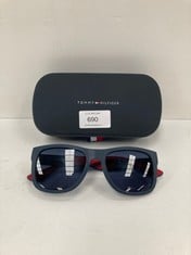 TOMMY HILFIGER SUNGLASSES BLUE AND RED MODEL TH 1556/S - LOCATION 14C.