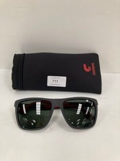 CARRERA SUNGLASSES BLACK AND RED CARRERA MODEL 5047/S - LOCATION 14C.