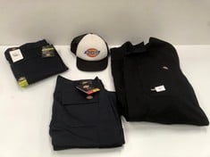 4 X DICKIES ASSORTED CLOTHING INCLUDING BLACK OVERALLS SIZE XXL - LOCATION 47C.