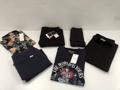 6 X JACK AND JONES CLOTHING VARIOUS SIZES AND STYLES INCLUDING BLUE T-SHIRT SIZE S - LOCATION 8C.