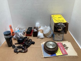 QTY OF ASSORTED ITEMS TO INCLUDE DUNHILL BRUYERE TOBACCO PIPE (PLEASE NOTE: 18+YEARS ONLY. ID MAY BE REQUIRED): LOCATION - A2