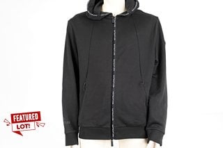 MONCLER ' MAGLIA APERTA CON CAPPUCCIO ' ZIPPED JACKET IN BLACK UK SIZE L - RRP £750: LOCATION - FRONT BOOTH