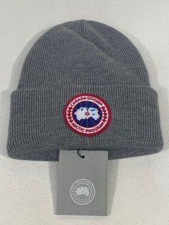 CANADA GOOSE ARCTIC DISC TURN UP BEANIE IN HEATHER GREY - RRP £195: LOCATION - FRONT BOOTH