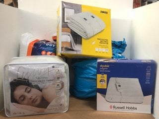 5 X ASSORTED BEDDING ITEMS TO INCLUDE RUSSELL HOBBS DOUBLE POLYESTER ELECTRIC BLANKET: LOCATION - B11