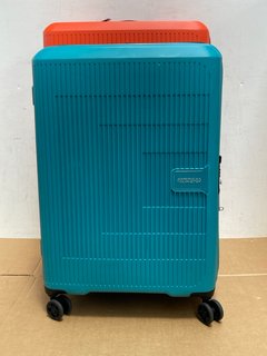 2 X AMERICAN TOURISTER LARGE/MEDIUM HARD SHELL WHEELED COMBINATION LOCK SUITCASES IN ORANGE/TEAL: LOCATION - B4