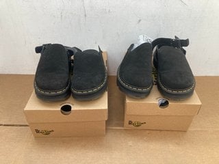 2 X DR MARTENS ZIGZAG MULES IN BLACK - UK 5/6 - RRP £220.00: LOCATION - D11