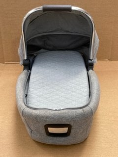 MAMAS & PAPAS OCARIO CARRYCOT IN GREY - RRP £100.00: LOCATION - D6