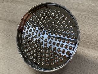 TRADITIONAL ROSE SHOWER HEAD IN CHROME - RRP £105: LOCATION - RACKING 2