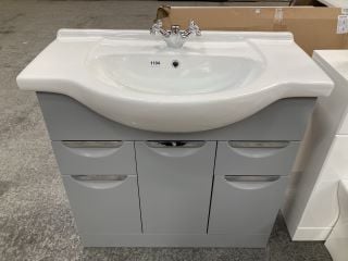 (COLLECTION ONLY) FLOOR STANDING 3 DOOR 2 DRAWER SEMI RECESSED SINK UNIT IN LIGHT GREY *WITH DAMAGE TO REAR TOP LEFT SIDE* WITH A 850 X 500MM 1TH CERAMIC BASIN COMPLETE WITH A MODERN CROSSHEAD MONO B