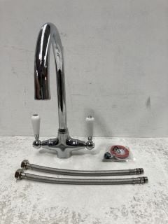 TRADITIONAL LEVER ACTION MONO KITCHEN SINK MIXER TAP IN CHROME WITH SWIVEL SPOUT - RRP £235: LOCATION - RACKING 1