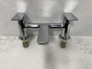 DECK MOUNTED BATH FILLER IN CHROME - RRP £265: LOCATION - RACKING 1