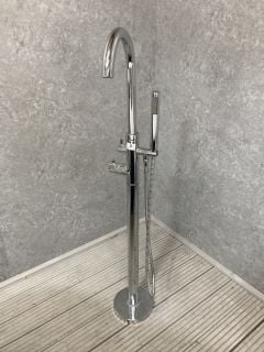 FREESTANDING BSM IN CHROME WITH PENCIL STYLE SHOWER HANDSET & HOSE - RRP £1099: LOCATION - PHOTO BOOTH