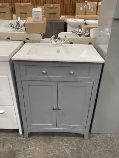 (COLLECTION ONLY) FLOOR STANDING 2 DOOR SINK UNIT IN LIGHT GREY WITH A 610 X 400MM 1TH CERAMIC BASIN COMPLETE WITH A TRADITIONAL CROSSHEAD MONO BASIN MIXER TAP & CHROME SPRUNG WASTE - RRP £725: LOCAT