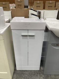 (COLLECTION ONLY) FLOOR STANDING 2 DOOR CLOSET SINK UNIT IN WHITE WITH A 410 X 225MM STH POLYMARBLE BASIN COMPLETE WITH A MONO BASIN MIXER TAP & CHROME SPRUNG WASTE - RRP £645: LOCATION - D4