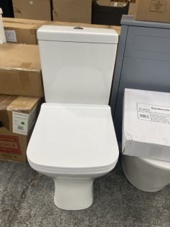 (COLLECTION ONLY) SQUARE STYLED CLOSED COUPLED TOILET WITH CISTERN FITTINGS, DUAL FLUSH TOP CHROME BUTTON & SEAT - RRP £325: LOCATION - D4