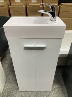 (COLLECTION ONLY) FLOOR STANDING 2 DOOR CLOSET SINK UNIT IN WHITE WITH A 410 X 225MM STH POLYMARBLE BASIN COMPLETE WITH A MONO BASIN MIXER TAP & CHROME SPRUNG WASTE - RRP £645: LOCATION - C4