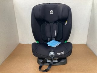 MAXI-COSI TITAN S I-SIZE MULTI AGE CAR SEAT IN BLACK- RRP £199.99: LOCATION - E1