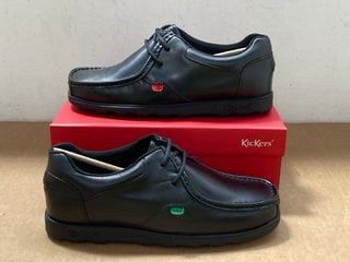 KICKERS FRAGMA LACE LEATHER SHOES IN BLACK UK SIZE 9: LOCATION - WH10