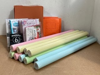 QTY OF STATIONARY ITEMS TO INCLUDE QTY OF ORANGE SQUARE CUT FOLDERS: LOCATION - H15