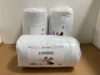 3 X SIEBENSCHLAEFER ALL YEAR ROUND KING SIZE DUVETS: LOCATION - H12