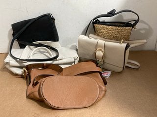 5 X WOMENS BAGS TO INCLUDE JOHN LEWIS & PARTNERS ADJUSTABLE SHOULDER BAG IN TAN - RRP £99: LOCATION - H11