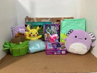 QTY OF KIDS TOYS TO INCLUDE POKEMON PIKACHU PLUSH TOY: LOCATION - H4