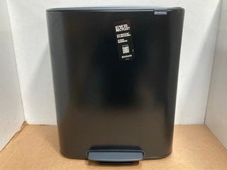 BRABANTIA 60L BO PEDAL BIN WITH 1 INNER BUCKET IN MATT BLACK: LOCATION - G1