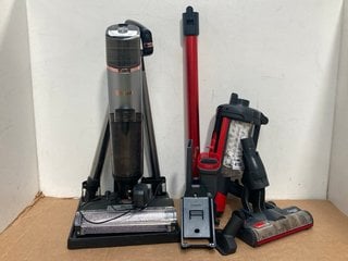 QTY OF VACUUM CLEANER COMPONENTS TO INCLUDE SHARK HYDROVAC CORDLESS VACUUM BODY: LOCATION - G2