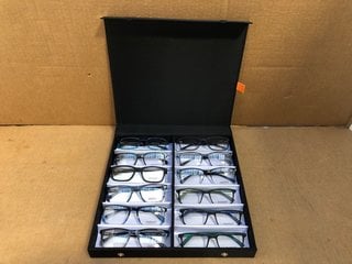 AVANTI 12 PACK OF GLASSES TO INCLUDE AVANTI BLACK AND GREY FRAME GLASSES: LOCATION - G9