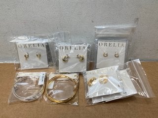 QTY OF ASSORTED ORELIA JEWELLERY ITEMS TO INCLUDE GOLD PLATED BANGLE SET: LOCATION - F8