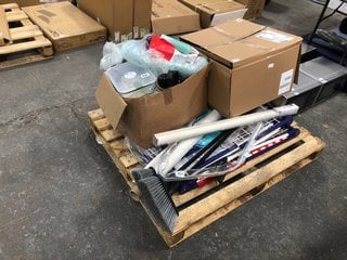 (COLLECTION ONLY) PALLET OF ASSORTED ITEMS TO INCLUDE JOHN LEWIS & PARTNERS ANYDAY BLACKOUT ROLLER BLIND IN CREAM: LOCATION - B7