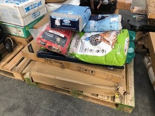 (COLLECTION ONLY) PALLET OF ASSORTED PET ITEMS TO INCLUDE CATSAN 20L CAT LITTER: LOCATION - A5