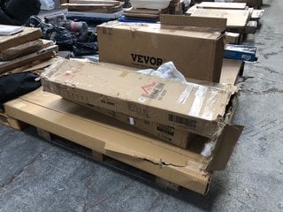 PALLET OF ASSORTED ITEMS TO INCLUDE VEVOR STAIR CLIMBING CHAIR MODEL : YHR-W4: LOCATION - A7