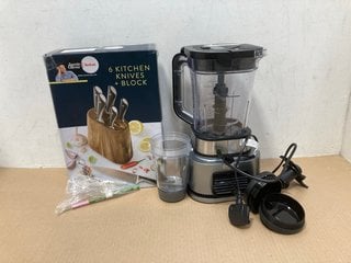 2 X KITCHEN ITEMS TO INCLUDE NINJA FOODI POWER NUTRI BLENDER 3 IN 1: LOCATION - AR4