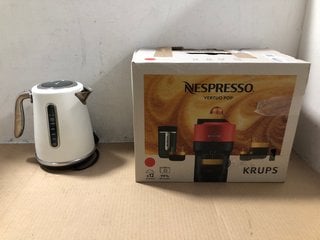 2 X ASSORTED KITCHEN ITEMS TO INCLUDE 1 NESPRESSO VERTUO POP COFFEE MACHINE AND SMEG ELECTRIC KETTLE: LOCATION - AR9