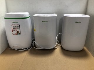 3 X ASSORTED DEHUMIDIFIERS TO INCLUDE MEACO DEHUMIDIFIER: LOCATION - AR9