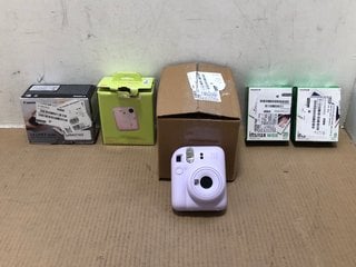 5 X ASSORTED CAMERA ITEMS TO INCLUDE CANON SELPHY SQUARE COMPACT PHOTO PRINTER: LOCATION - AR15