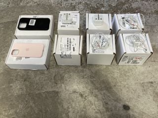 QTY OF ASSORTED ITEMS TO INCLUDE APPLE 20W USB-C POWER ADAPTER: LOCATION - AR15